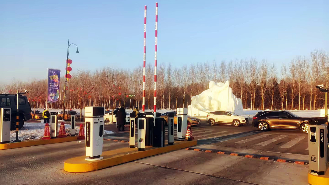 “爾濱”強勢出圈，科拓智慧停車助力多個景區(qū)迎接“八方來客”